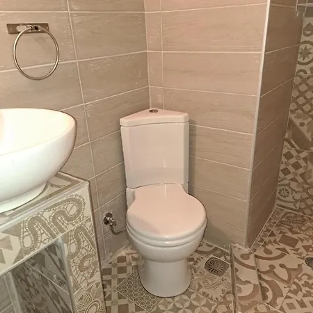 Отель Galanopoulos 2*