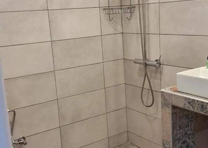 γαλανόπουλος 2* Λουτράκι